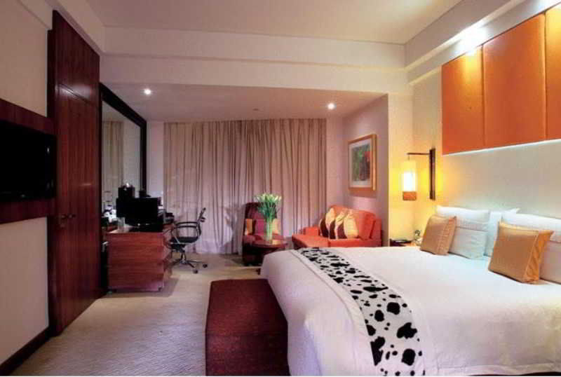 Grand Millennium Hongqiao 5*