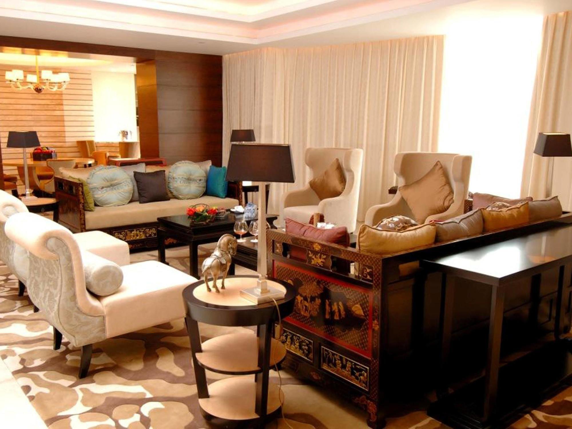 Grand Millennium Hongqiao Hotel