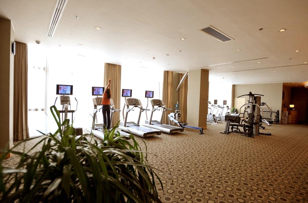 Hotel Grand Millennium Hongqiao 5*